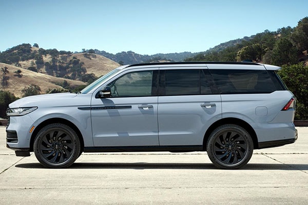 2027 Lincoln Navigator appearance