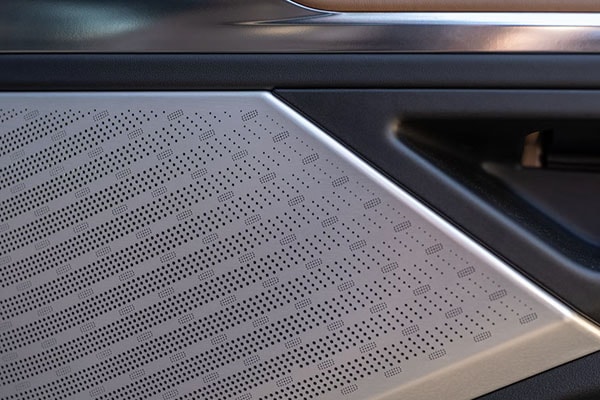 2027 Lincoln Navigator comfort