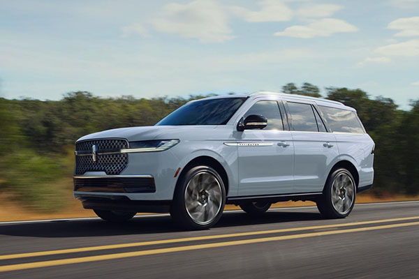 2027 Lincoln Navigator performance