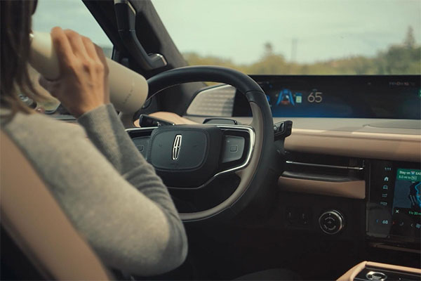 2027 Lincoln Navigator performance