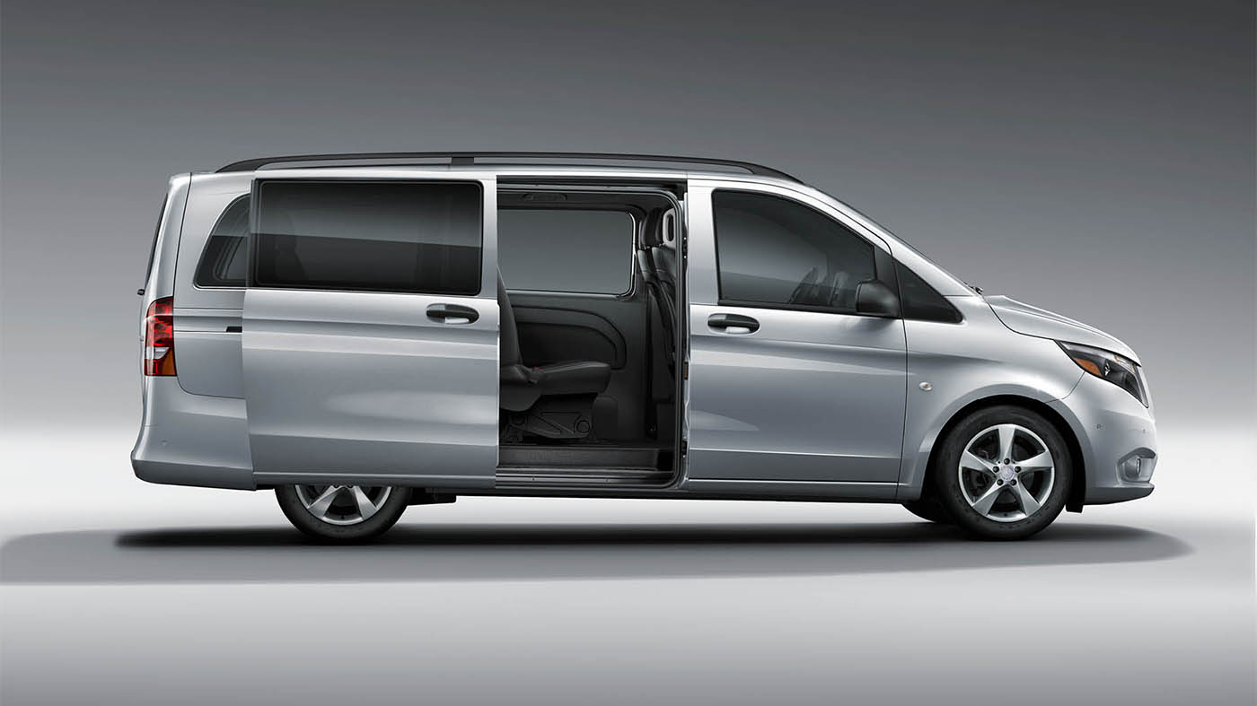 Mercedes-Benz Metris Passenger Van Exterior