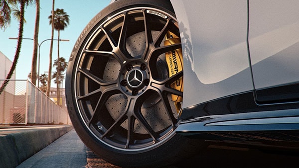 2027 Mercedes-Benz AMG GT 4-door Coupe appearance