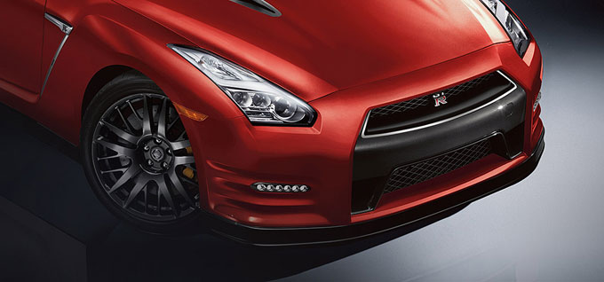 2016 Nissan GT-R LED Headlights