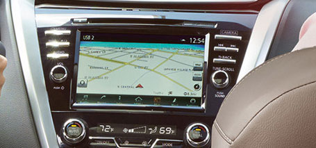 2016 Nissan Murano touch-screen