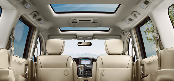 2016 Nissan Quest Moonroof