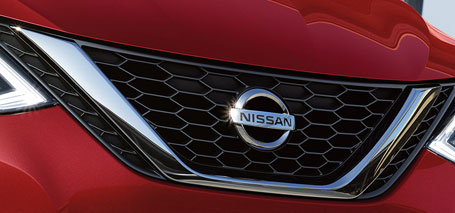 2016 Nissan Sentra grille