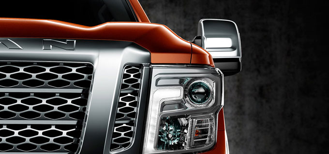 2016 Nissan Titan Lights