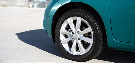 2018 Nissan Versa Note Braking