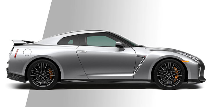 2020 Nissan GT-R safety