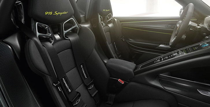 2015 Porsche 918 Spyder comfort