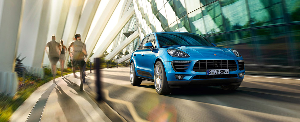 2015 Porsche Macan Safety Main Img