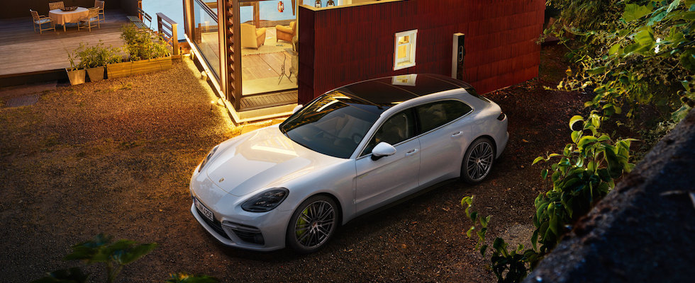 2018 Porsche Panamera E-Hybrid Appearance Main Img