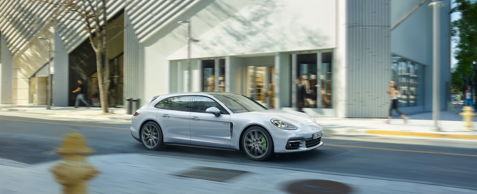 2018 Porsche Panamera E-Hybrid Safety Main Img