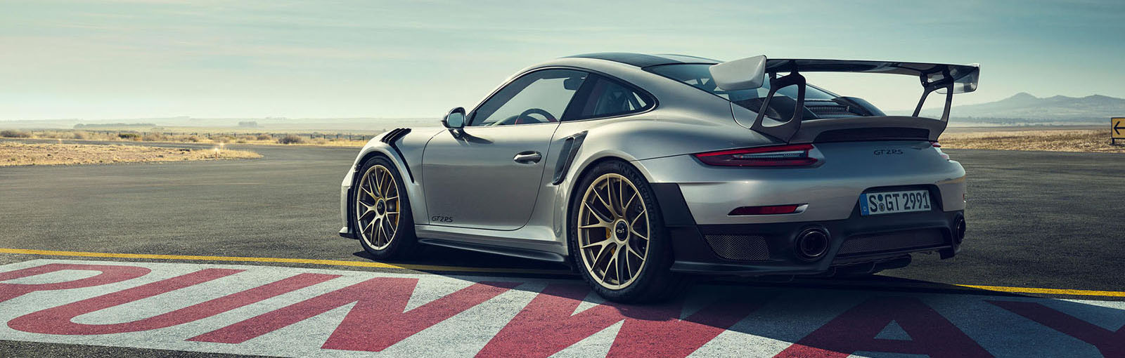 2019 Porsche 911 GT2 RS Appearance Main Img