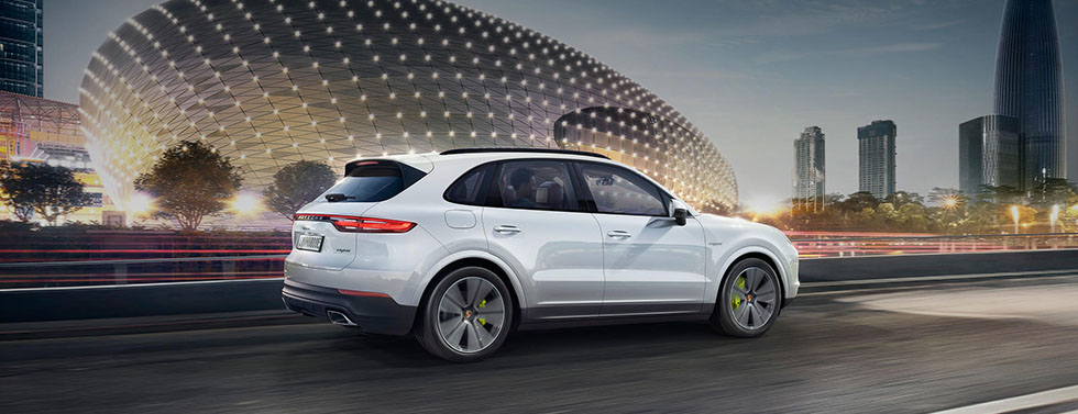 2019 Porsche Cayenne E-Hybrid Main Img