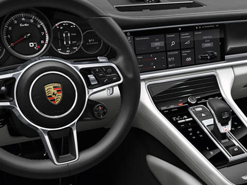 2019 Porsche Panamera GTS comfort