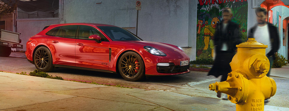 2019 Porsche Panamera GTS Main Img