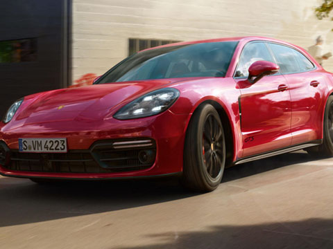 2019 Porsche Panamera GTS performance