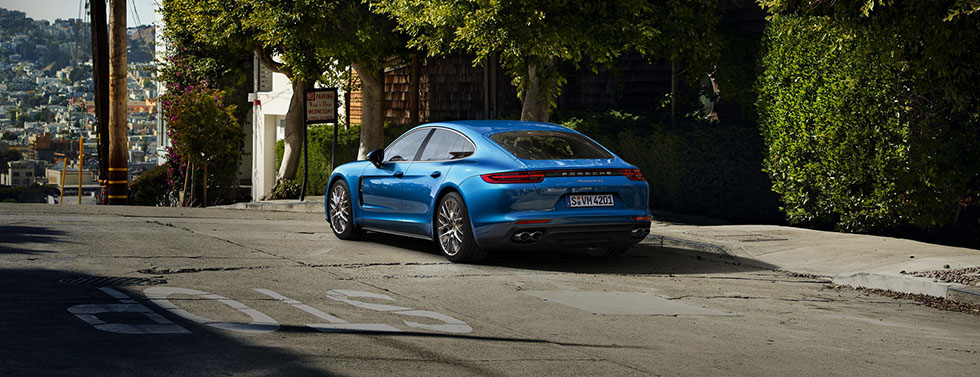 2019 Porsche Panamera Main Img