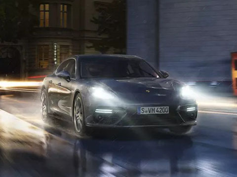 2020 Porsche Panamera E-Hybrid safety