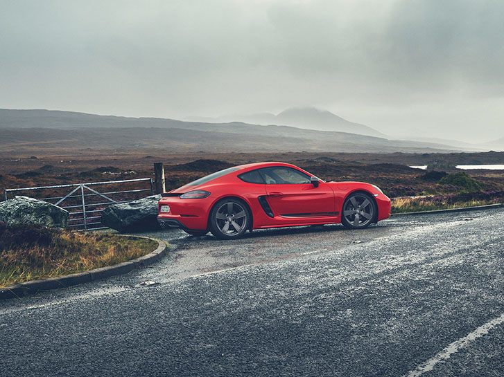 2021 Porsche 718 T safety