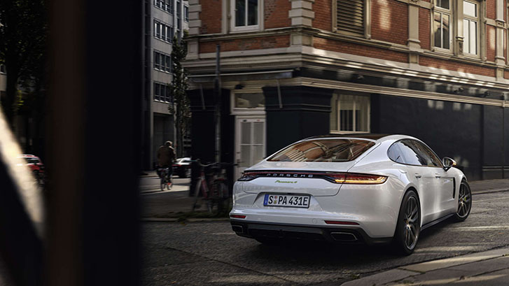 2021 Porsche Panamera E-Hybrid performance