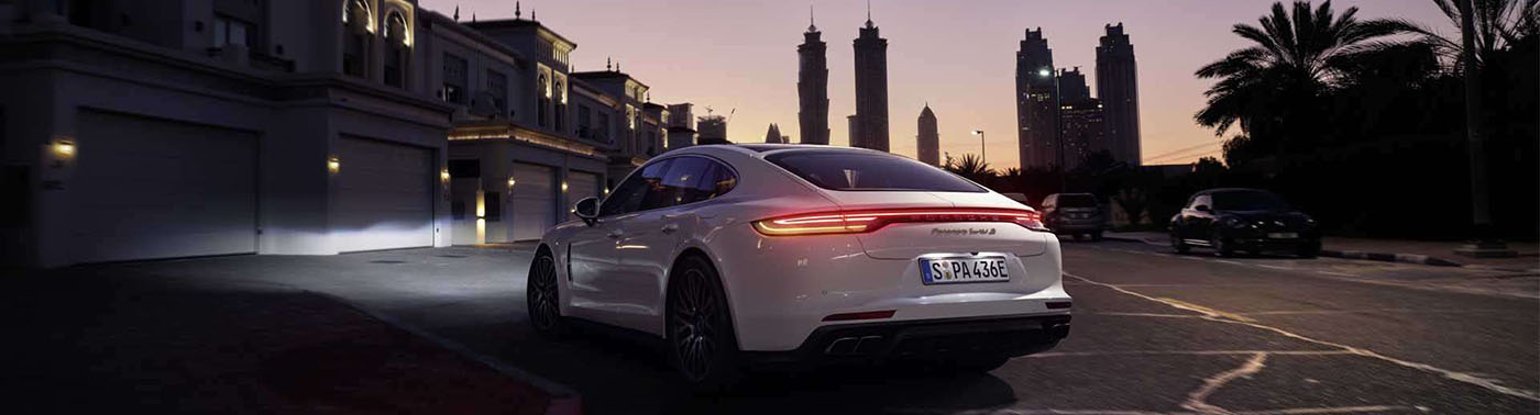 2021 Porsche Panamera Safety Main Img