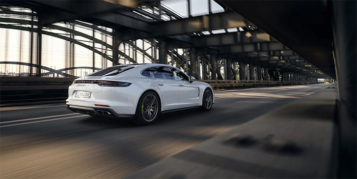 2022 Porsche Panamera E-Hybrid appearance