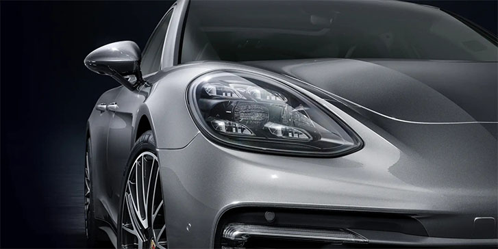 2022 Porsche Panamera GTS appearance
