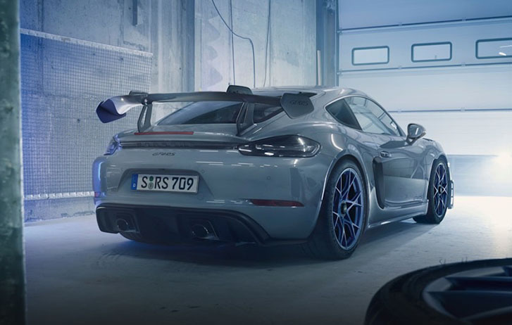 2025 Porsche 718 Cayman GT4 RS appearance