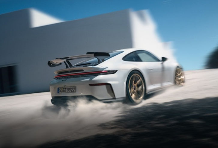 2025 Porsche 911 GT3 performance