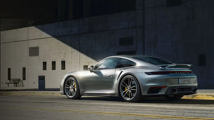 2025 Porsche 911 Turbo performance