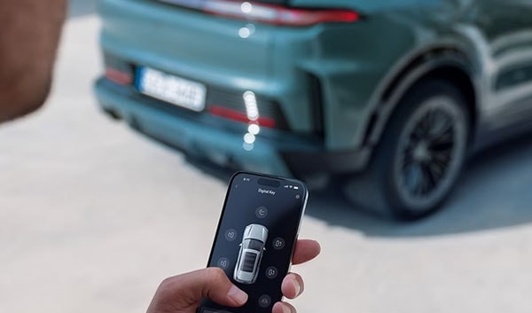 2026 Porsche Cayenne Electric comfort