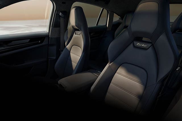 2026 Porsche Panamera comfort