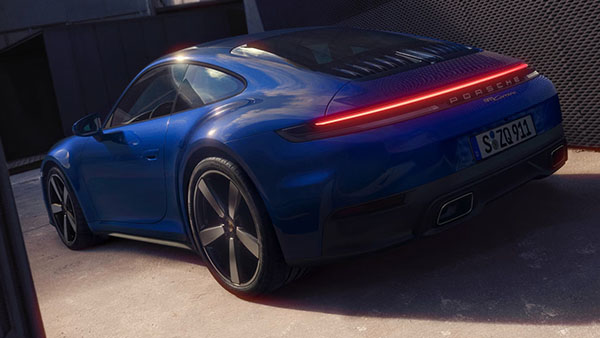 2027 Porsche 911 Carrera performance