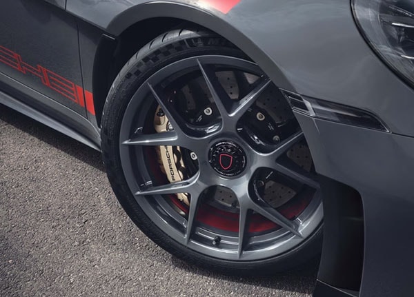 2027 Porsche 911 GT3 SC appearance