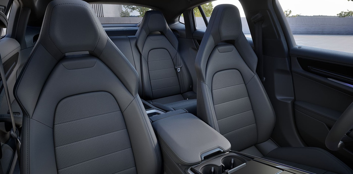 2027 Porsche Panamera Safety Main Img