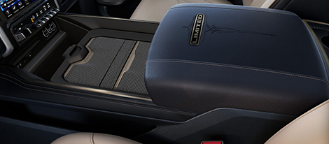 2019 RAM 1500 center console