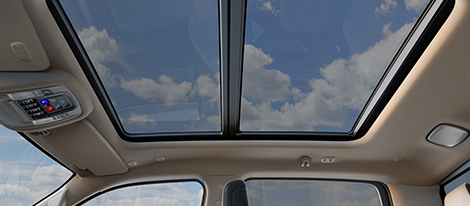 2019 RAM 1500  dual-pane panoramic sunroof