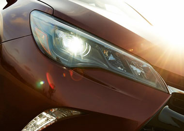 2015 Toyota Camry headlights