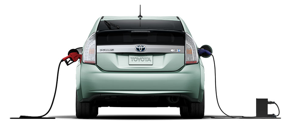 2015 Toyota Prius Plug-in Hybrid Main Img