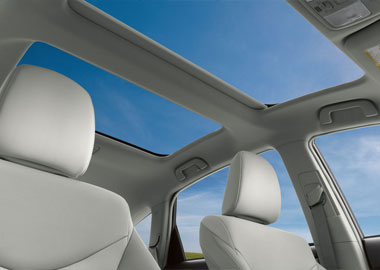 2015 Toyota Prius V Moonroof