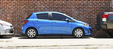 2015 Toyota Yaris maneuverability