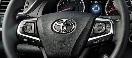 2016 Toyota Camry Hybrid Steering wheel