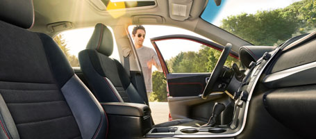 2016 Toyota Camry interior