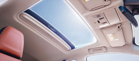 2016 Toyota Rav4 moonroof