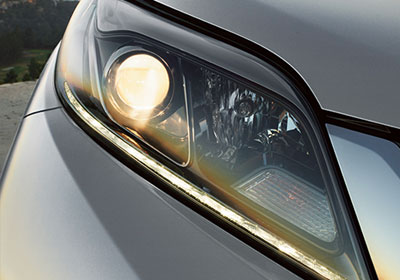 2016 Toyota Sienna headlights