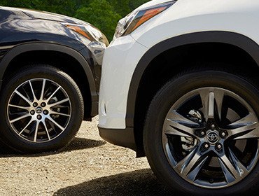 2017 Toyota Highlander Hybrid Alloy Wheels