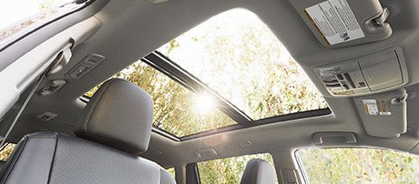 2017 Toyota Highlander Hybrid Panoramic Moonroof