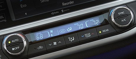 2017-Toyota-Highlander Three-Zone Automatic Climate Control